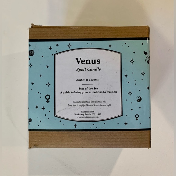 Amber & Coconut Candle 11oz. - Picture 3 of 4